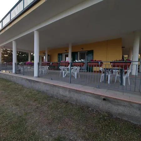 Bed and breakfast La Petrosa 3*