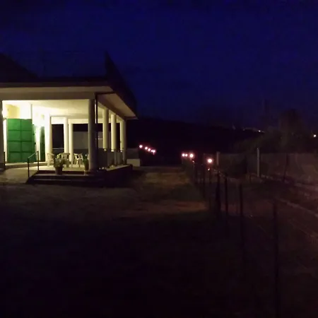 Bed and breakfast La Petrosa 3*